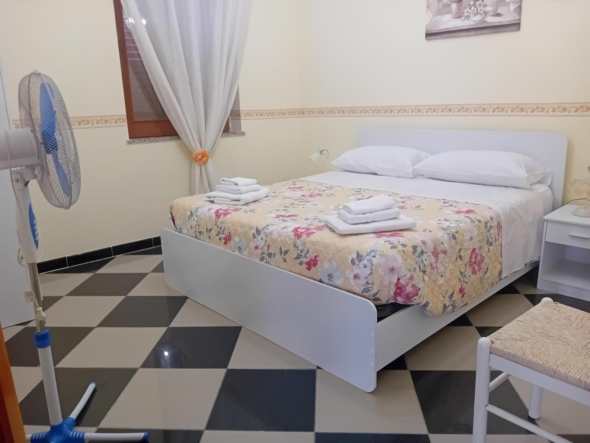 Villamargherita Capo Vaticano Luaran gambar